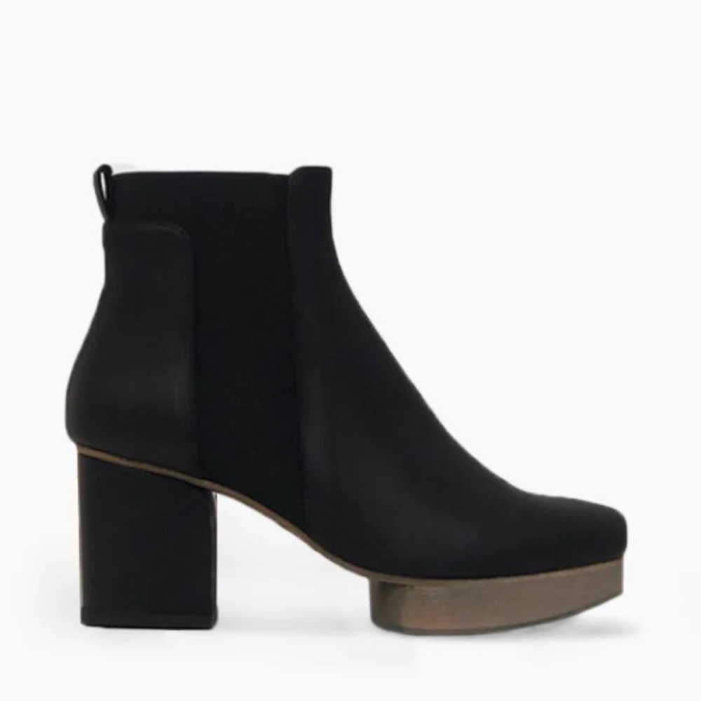 NIB! COCLICO Ruba Boot Size 39 Black